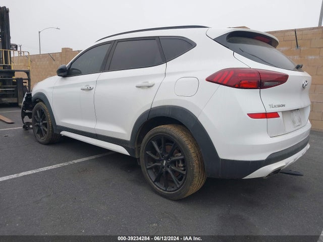 Hyundai Tucson Night 2019 KM8J33AL2KU954682 Image 3