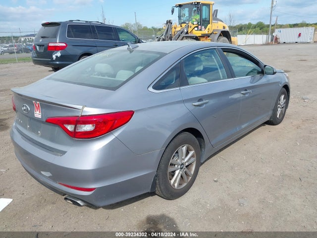 Hyundai SONATA SE 2016 5NPE24AF4GH289617 Image 4