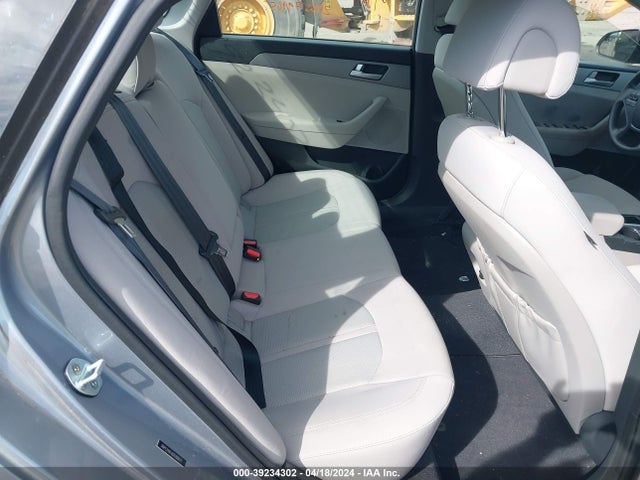 Hyundai SONATA SE 2016 5NPE24AF4GH289617 Image 8