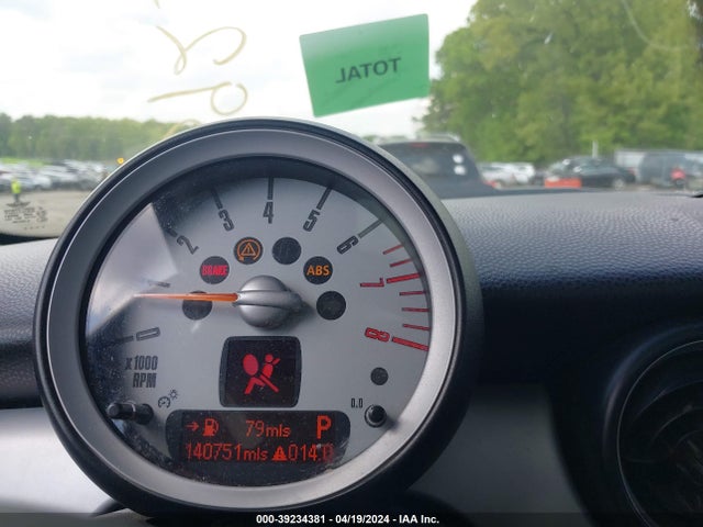 2010 MINI COOPER WMWMF3C5XATZ64756 Photo 6