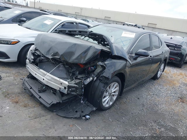 Toyota CAMRY LE 2024 4T1C11AK5RU881621 Image 2