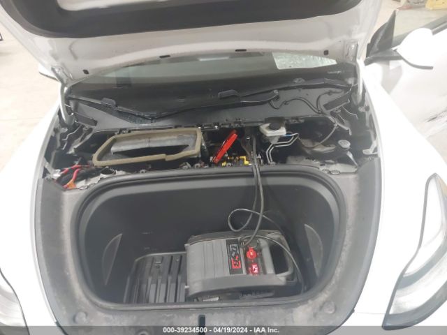 2020 TESLA MODEL Y 5YJYGDEE5LF015397 Photo 9