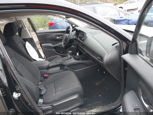 Honda Hr-v Awd Lx 2024 3CZRZ2H31RM718104 Image 5