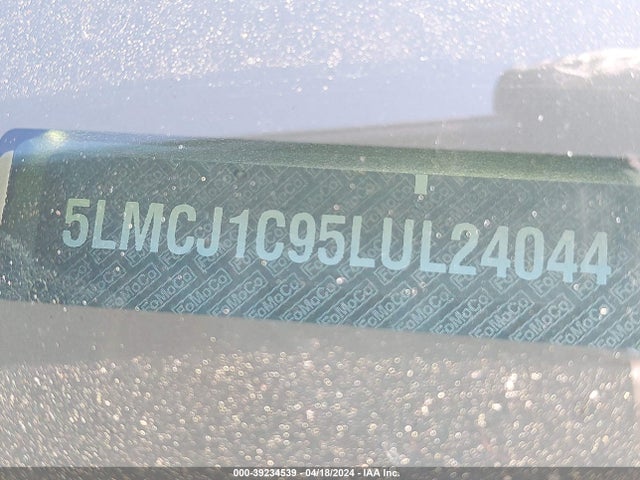 5LMCJ1C95LUL24044 Lincoln Corsair Standard