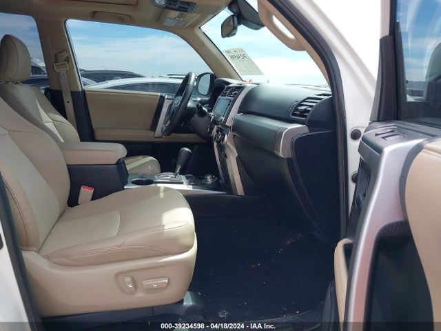 Toyota 4runner Sr5 Premium 2020 JTEBU5JR7L5826497 Image 5