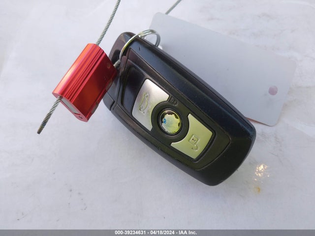 BMW 320i 2014 WBA3B1G51ENS80145 Image 11