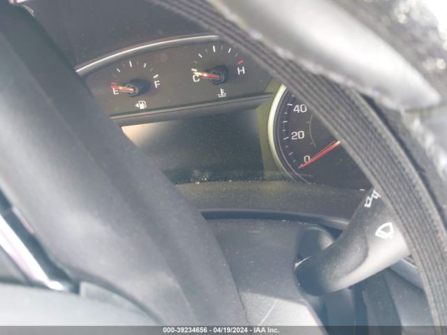3GNAXUEV5NL172764 Chevrolet Equinox Awd Lt