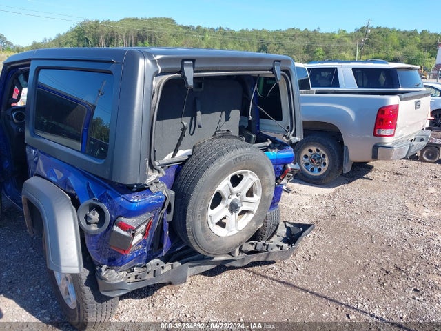 1C4GJXAN8LW180280 Jeep Wrangler Sport S 4x4