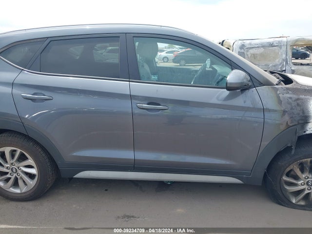 Hyundai TUCSON SEL 2018 KM8J33A42JU754800 Image 13