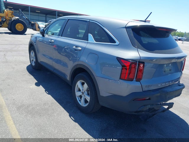 KIA SORENTO LX 2022 5XYRG4LC5NG143009 Image 3