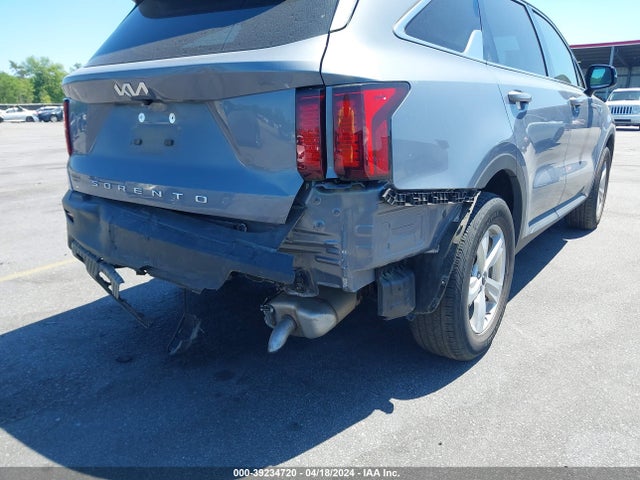 KIA SORENTO LX 2022 5XYRG4LC5NG143009 Image 6