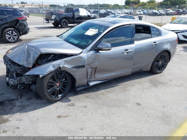 2020 JAGUAR XE SAJAE4FX9LCP63334 Photo 1