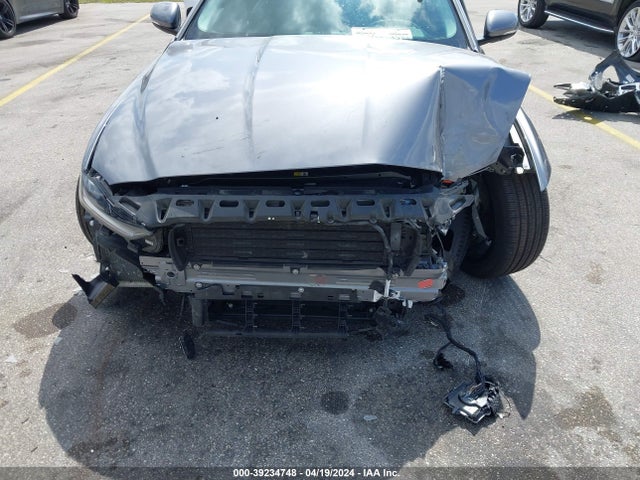 2020 JAGUAR XE SAJAE4FX9LCP63334 Photo 5