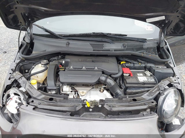 2015 FIAT 500 3C3CFFHH6FT690037 Photo 9