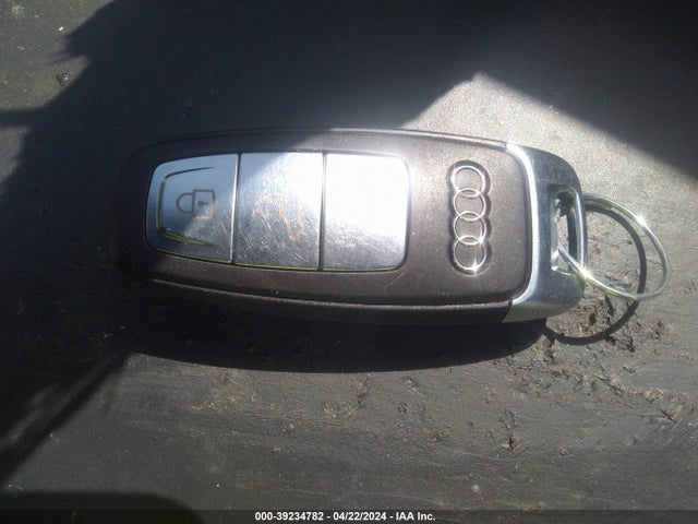 WA1FVAF10KD044958 Audi Q8 55 Premium