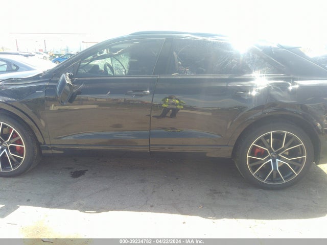 WA1FVAF10KD044958 Audi Q8 55 Premium
