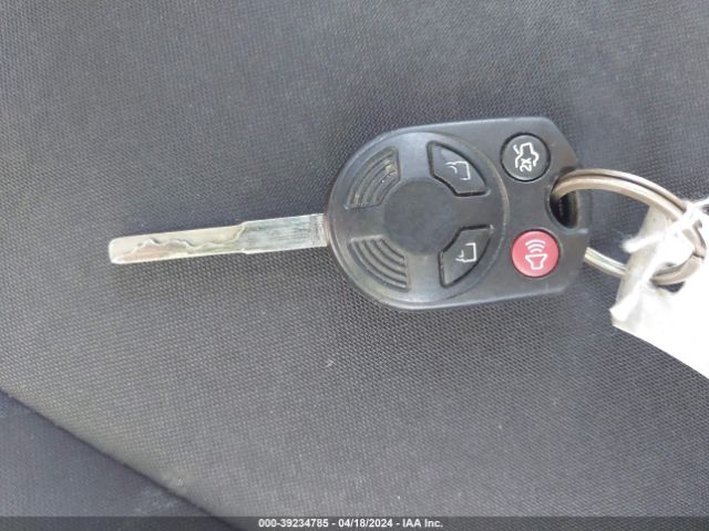 1FADP3F25GL338158 Ford FOCUS SE