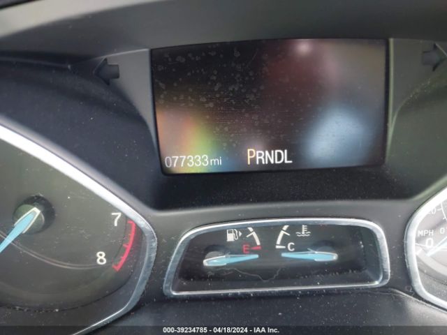 1FADP3F25GL338158 Ford FOCUS SE