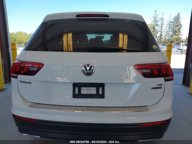 3VV0B7AX8JM017207 Volkswagen Tiguan 2.0t S