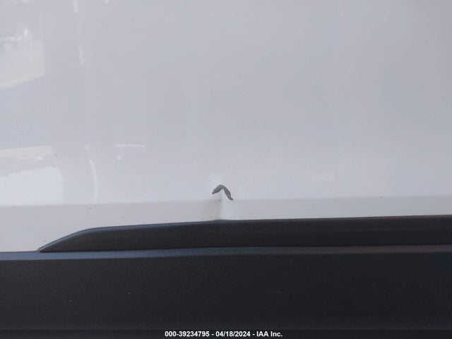 3VV0B7AX8JM017207 Volkswagen Tiguan 2.0t S