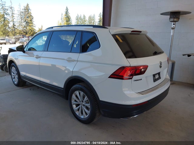 3VV0B7AX8JM017207 Volkswagen Tiguan 2.0t S