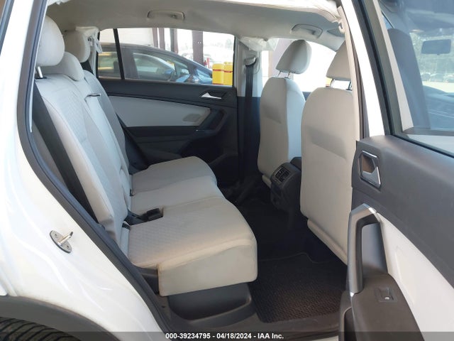 3VV0B7AX8JM017207 Volkswagen Tiguan 2.0t S