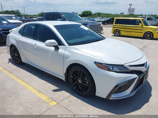 Toyota CAMRY XSE 2022 4T1K61AK1NU030469 main image