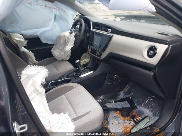 Toyota COROLLA LE 2018 2T1BURHE2JC034479 Image 5