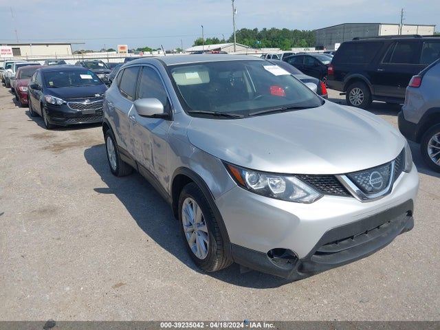 Nissan Rogue Sport S 2018 JN1BJ1CP8JW160164 zdjęcie główne