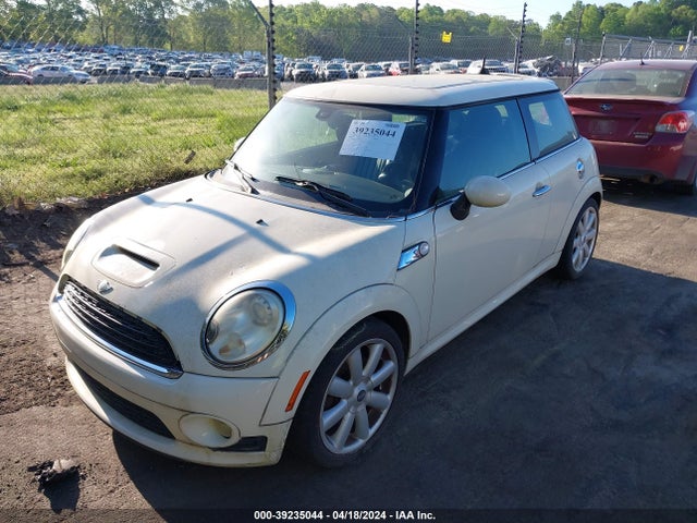 2007 MINI COOPER S WMWMF73547TT80787 Photo 1