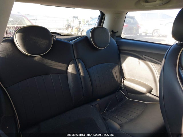 2007 MINI COOPER S WMWMF73547TT80787 Photo 7