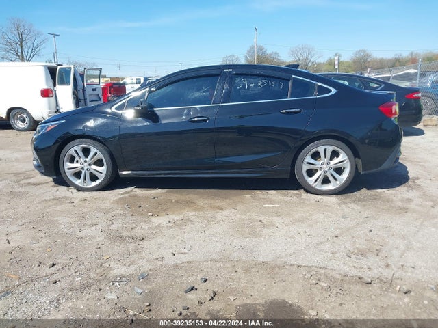 Chevrolet Cruze Premier Auto 2018 1G1BF5SM4J7102424 Image 14
