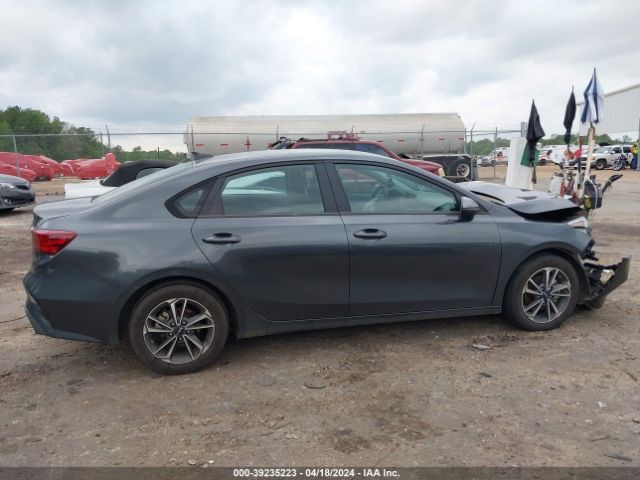 3KPF24ADXPE517711 KIA Forte Lxs