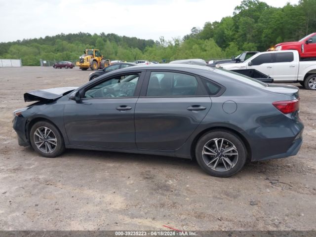 3KPF24ADXPE517711 KIA Forte Lxs