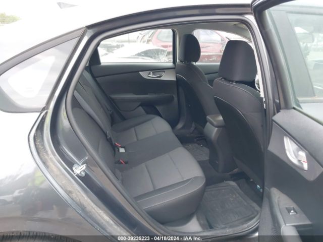 3KPF24ADXPE517711 KIA Forte Lxs