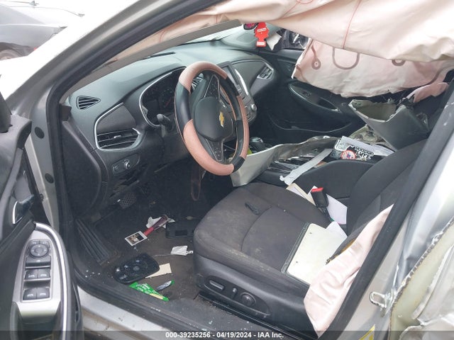 Chevrolet MALIBU LT 2018 1G1ZD5ST3JF124898 Image 5