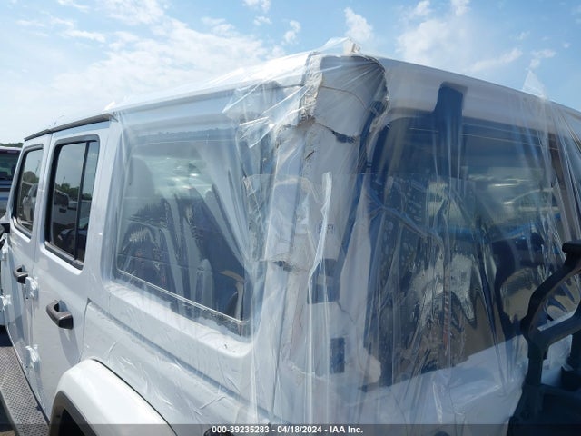 1C4HJXEG1MW598391 Jeep Wrangler Unlimited Sahara Altitude 4x4