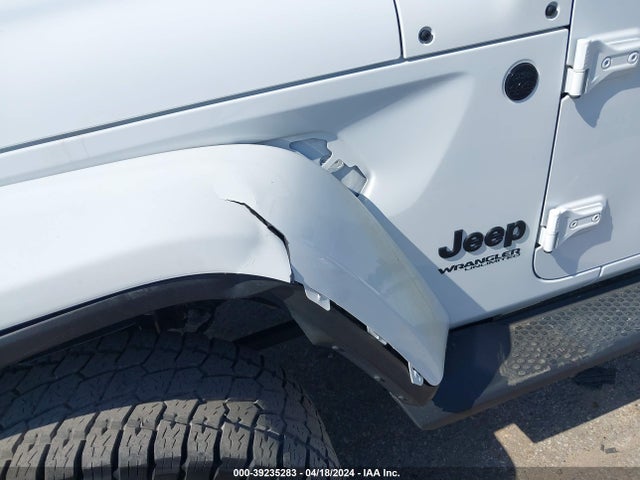1C4HJXEG1MW598391 Jeep Wrangler Unlimited Sahara Altitude 4x4