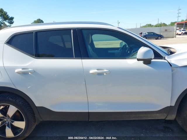 YV4162UK2L2253532 Volvo Xc40 T5 Momentum