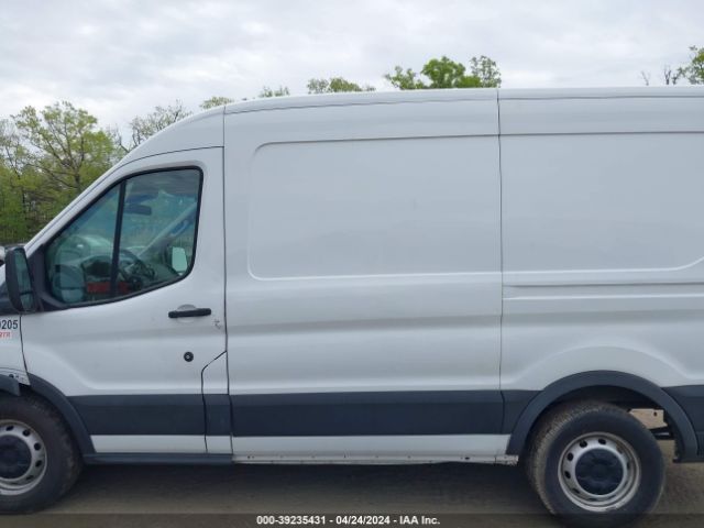 1FTYE1CM1KKA05322 Ford Transit-150