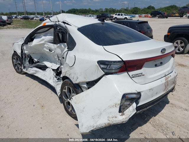 3KPF24AD0KE128679 KIA Forte Lxs