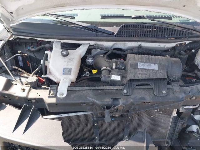 Chevrolet Express 2500 Work Van 2017 1GCWGBFF5H1125773 Image 10