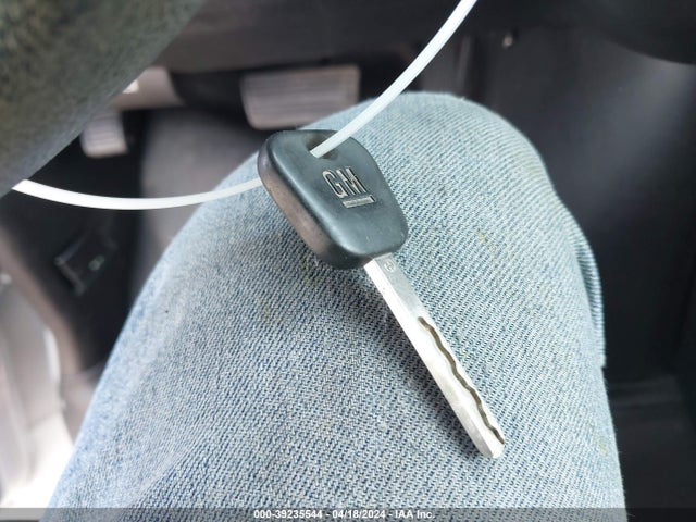 Chevrolet Express 2500 Work Van 2017 1GCWGBFF5H1125773 Image 11