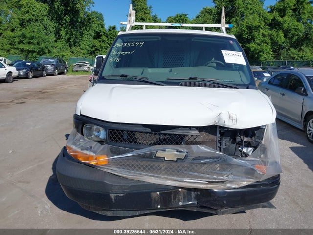 Chevrolet Express 2500 Work Van 2017 1GCWGBFF5H1125773 Image 12