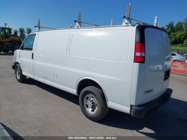 Chevrolet Express 2500 Work Van 2017 1GCWGBFF5H1125773 Image 3