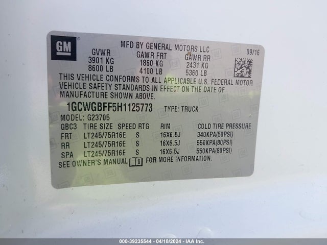 Chevrolet Express 2500 Work Van 2017 1GCWGBFF5H1125773 Image 9