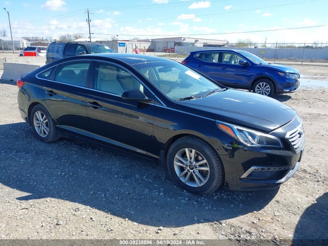 Hyundai SONATA SE 2015 5NPE24AF6FH237713 Image 1