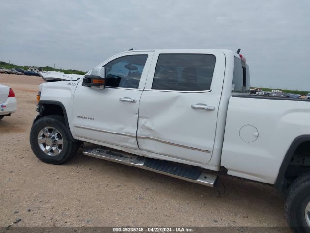 1GT12TEYXJF200512 GMC Sierra 2500hd Slt