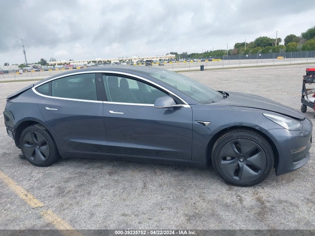 Tesla Model 3 Long Range/mid Range/standard Range/standard Range Plus 2019 5YJ3E1EA7KF400356 Image 12