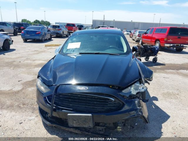 3FA6P0H71JR176358 Ford FUSION SE